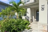 Near Madeira Beach - Sleeps 10 Games Fire Pit - 3-Star