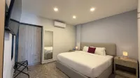 Bushiri's Long Life Building-2BD/1BA APT-Sleeps 4 - 2-نجوم