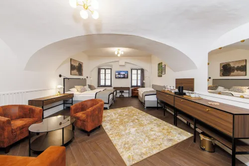 APLEND CITY Paul Inn - 2-Star