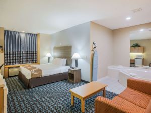 Quality Inn & Suites Blue Springs - Kansas City