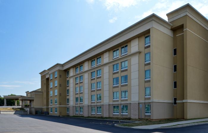 Holiday Inn MARTINSBURG by IHG