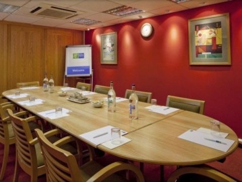 홀리데이 인 익스프레스 조식 장소