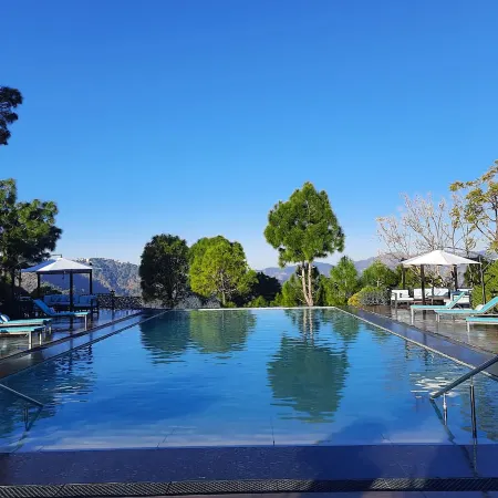 Suryavilas Luxury Resort & Spa