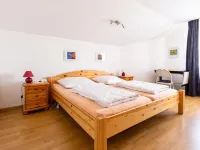 Ferienwohnpark Immenstaad Hotels in der Nähe von Strand- und Hallenbad Aquastaad