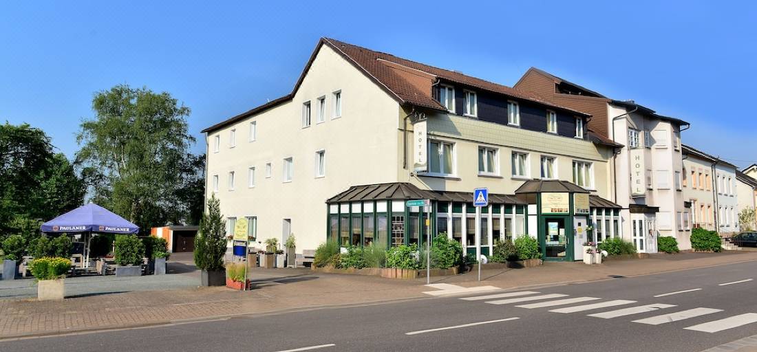 Hotel Maurer-Saarwellingen Updated 2022 Room Price-Reviews & Deals |  Trip.com