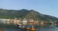 De-Laila Houseboats by Sterling