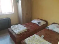 Beautiful Apartment for 8 Persons Hotels in Fonyodi