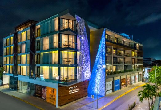 더 파이브스 다운타운 호텔