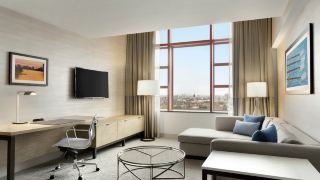 doubletree-suites-by-hilton-hotel-boston-cambridge