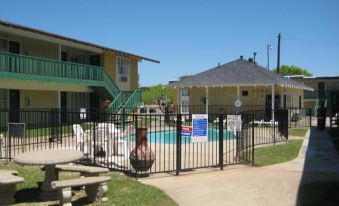 Gateway Inn