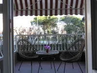 Enjoy the Pool of Our Cozy Flat - Beahost