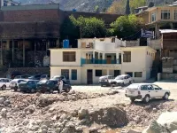 Zahoor Hotel and Restaurant فنادق في Madyan