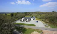 Auberge des VoyaJoueurs Hotels in Sixt-sur-Aff
