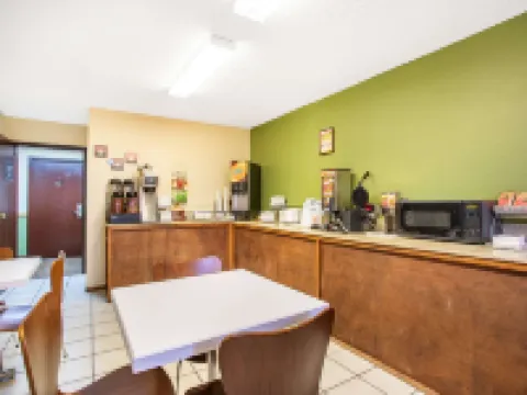 Super 8 by Wyndham Craig Hotels in Craig