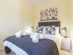 Sanders Golf - Lovely Two-Bedroom Apartment with Shared Pool