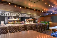 Quality Inn & Suites Montebello - Los Angeles - Bar