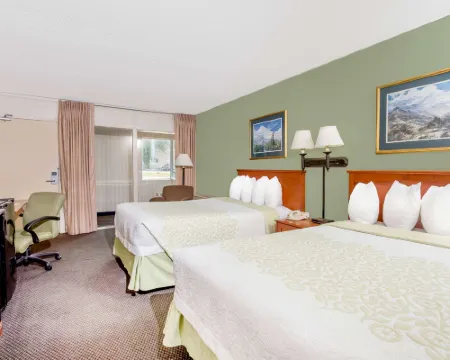 Days Inn by Wyndham Cedar Falls- University Plaza Hotels in Cedar Falls