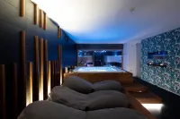 Alkamuri Posh Hotel Spa - 106 Suite Deluxe Hotel dekat Terme Di Buffa Segestane Rosaria Alba & C. Snc