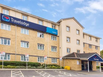 Travelodge Harlow Các khách sạn gần Saint Mary Magdalene Church