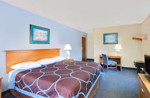 Super 8 by Wyndham Newburgh/West Point Near Stewart Airport Hotels in New Windsor