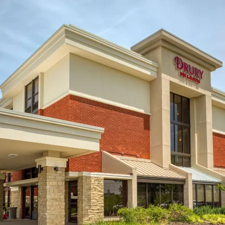 Drury Inn & Suites St. Louis Fairview Heights