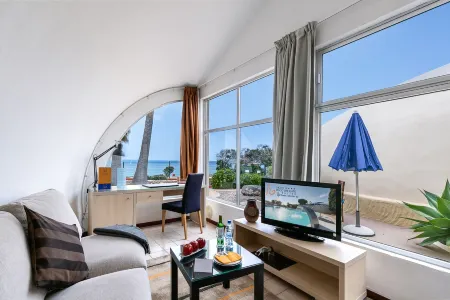 Hotel LIVVO Risco del Gato Suites