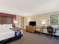 La Quinta Inn & Suites by Wyndham Panama City Hotels in Bay County