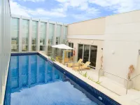 Hplus Vision Executive - piscine
