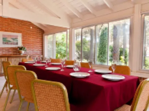 Las Cuatro Estaciones Hotels in Carilo
