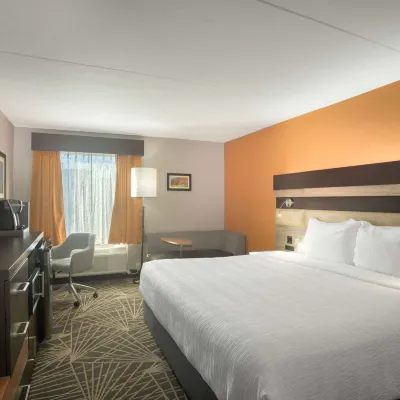 La Quinta Inn & Suites by Wyndham Branson Hotels near Sight & Sound Theatres
