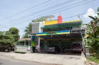 RedDoorz Near Banyuwangi Baru Station Hotels in Wongsorejo