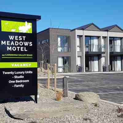 West Meadows of Wanaka Hotel Exterior