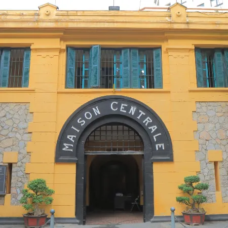 Millennium Hanoi Hotel Отели рядом с достопримечательностью «Храм Нгоксон»