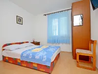 Apartments Josko Hotels in Gradac