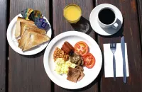Emerald Guesthouse - breakfast