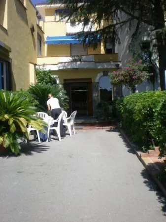 Hotel Seven Residence Отели в г. Палинуро