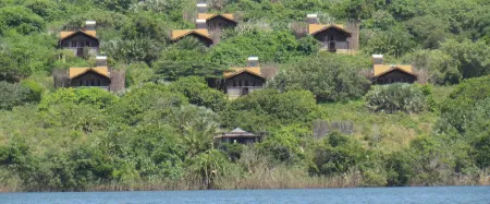 Naara Eco Lodge & Spa Отели в г. Mandlakaze