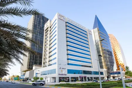 Premier Inn Abu Dhabi Capital Centre Отели рядом с достопримечательностью «Мост Шейха Заеда»