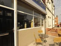 Gail's Guest House Hotels in Barry