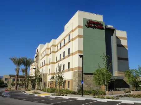 Hampton Inn & Suites Riverside/Corona East