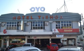 OYO 89737 Hotel Tishoa