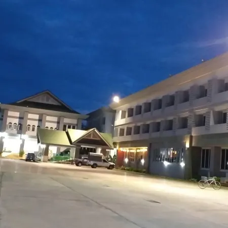 Tangerine Ville Hotel