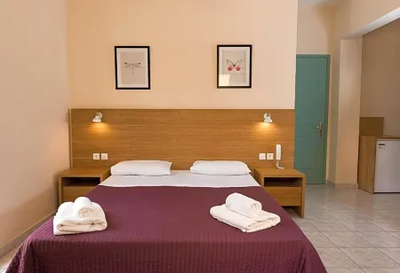 Theano Hotel Отели рядом с достопримечательностью «Paralia Plaka»