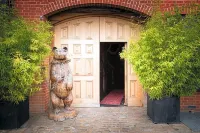 Crazy Bear Beaconsfield Hotels in Beaconsfield
