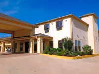 Budgetel Inn and Suites Hotels in Hearne