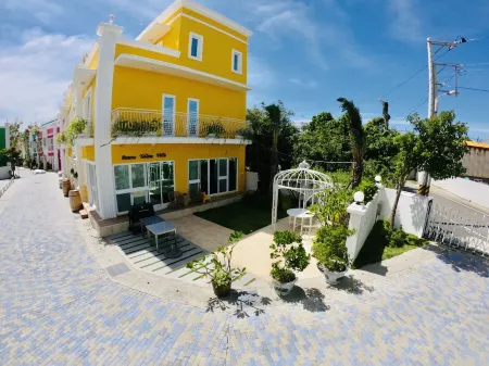 Burano Yellow Villa