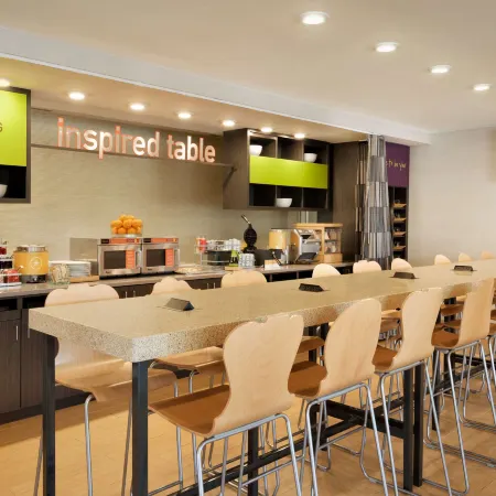 Home2 Suites Roanoke Airport