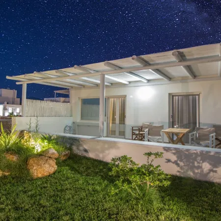 Iphimedeia Luxury Hotel & Suites