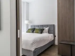 Chancery Quarters - 124 Chancery Lane