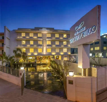 DEVENTURE SAROVAR PORTICO KAPASHERA Hotel a 